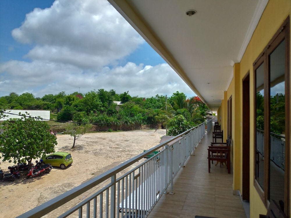 Balangan Paradise Hostel and Restaurant 8/46