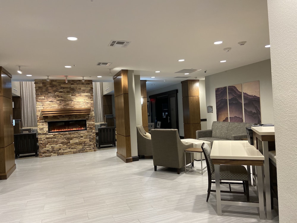 Staybridge Suites Denton 49/56