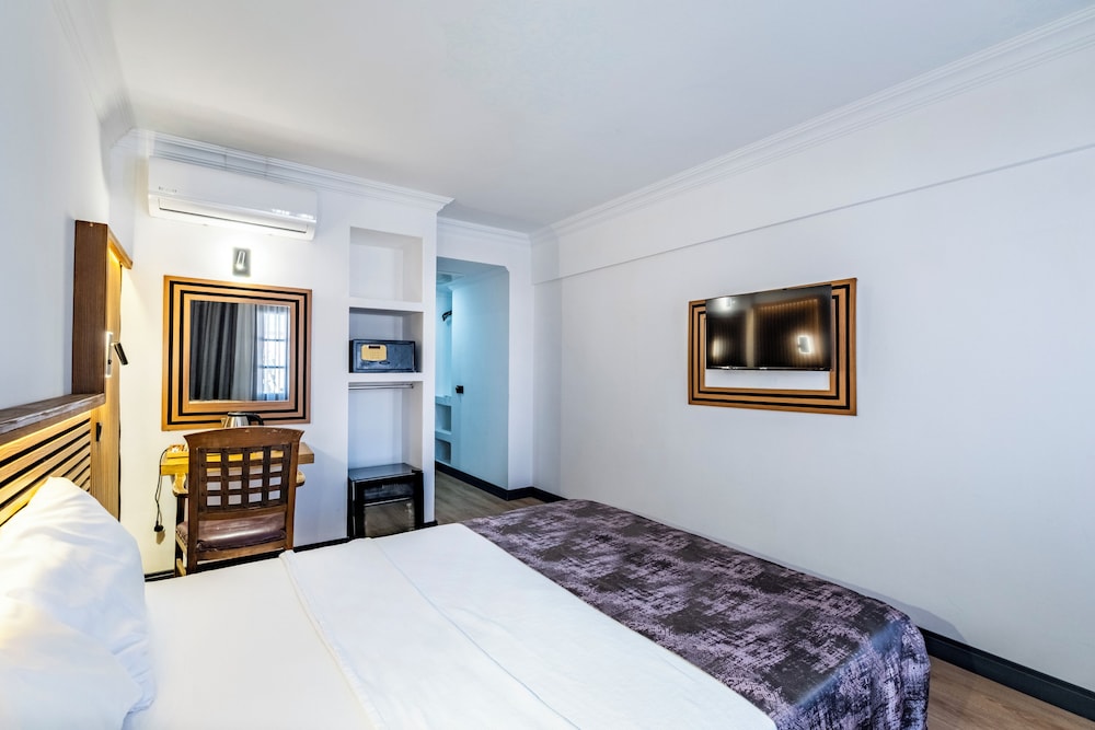 Costa Bitezhan Hotel 25/73