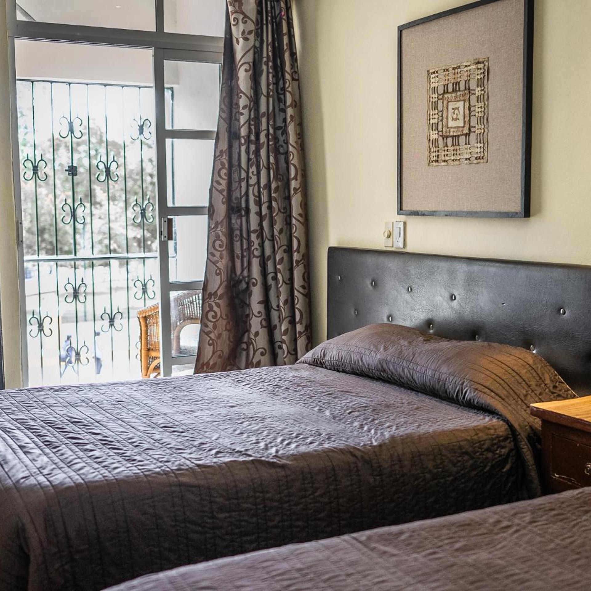 غرفة بسرير مزدوج أو سريرين منفصلين بشرفة، SUITE HOTEL MARIA DE LA LUZ 4/9