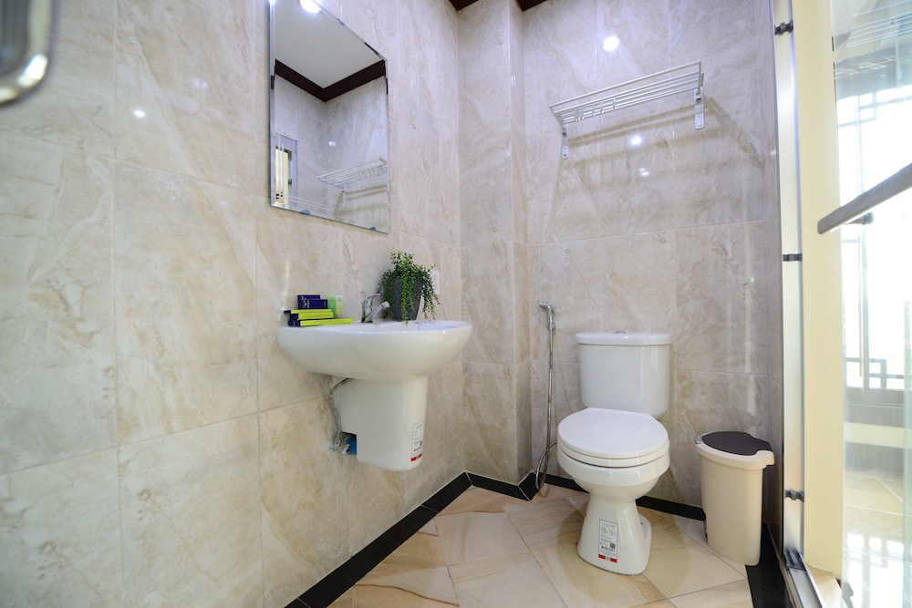 Vientiane Luxury Hotel 68/69