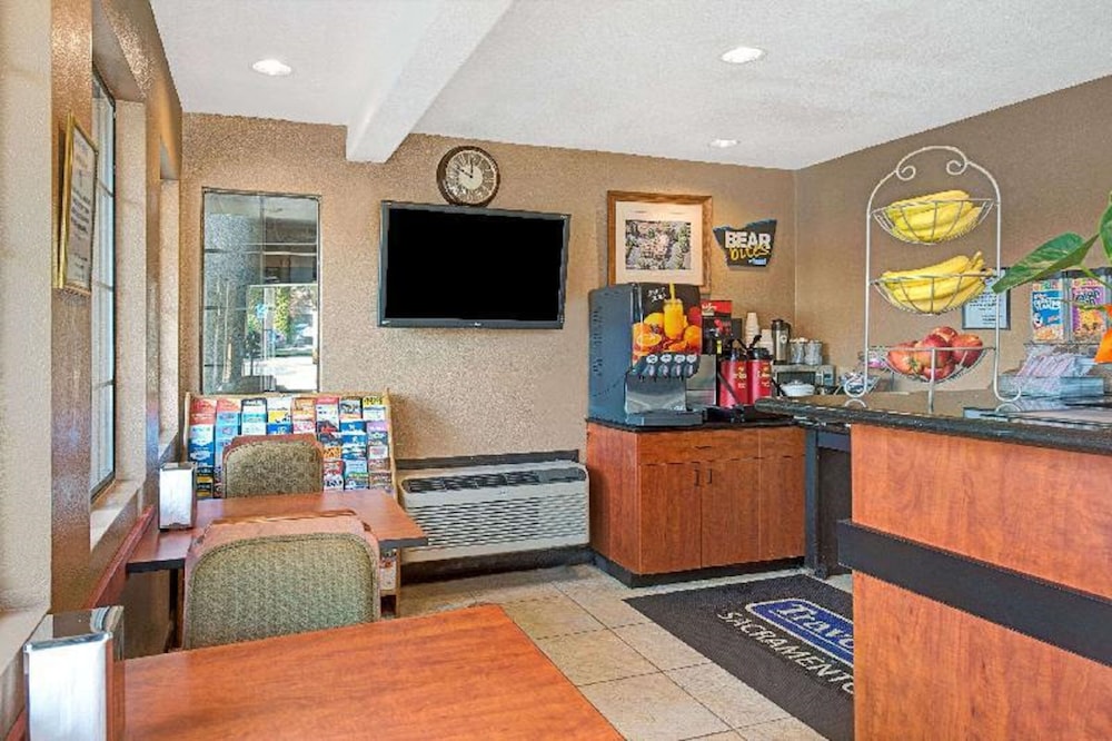 Travelodge By Wyndham Sacramento / Rancho Cordova 2/17