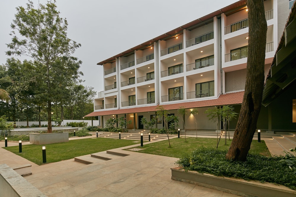 Signature Club Resort 2/46