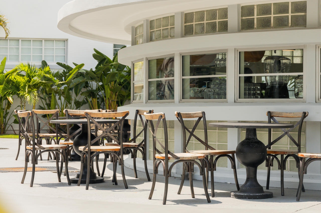 Kenmore Village Hotel, South Beach 34/43