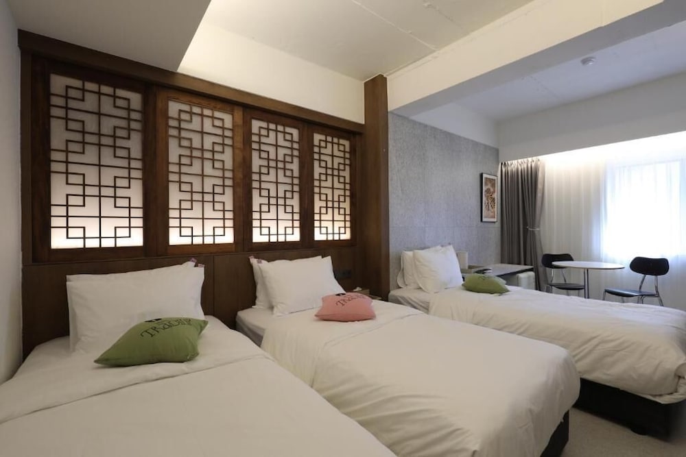 Hotel Tradiup by the Designers 19/50