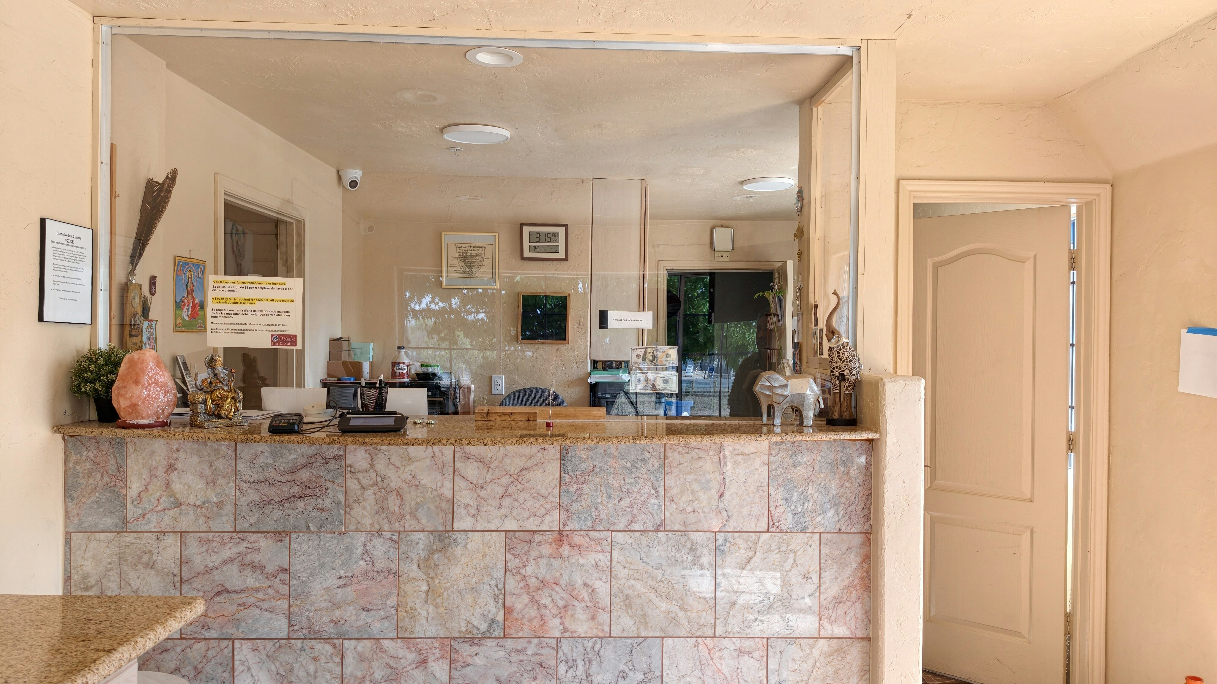 Executive Inn & Suites San Marcos, TX 9/38