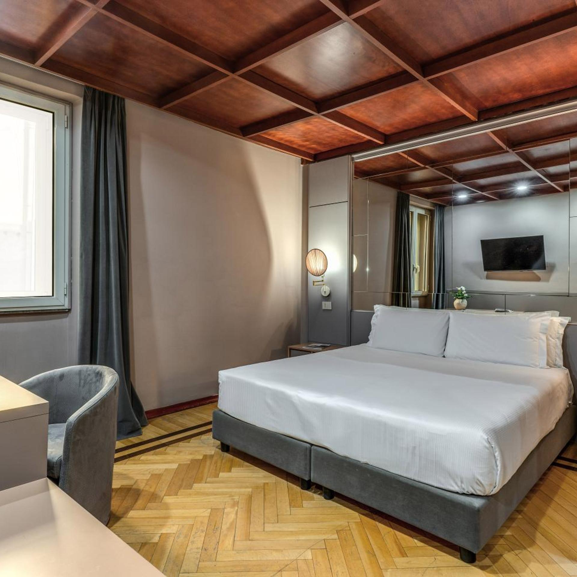 Room, Double or Twin Bed