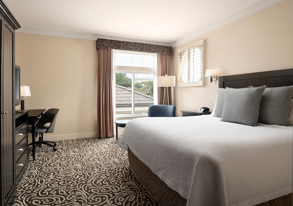 CLASSIC, KING BED