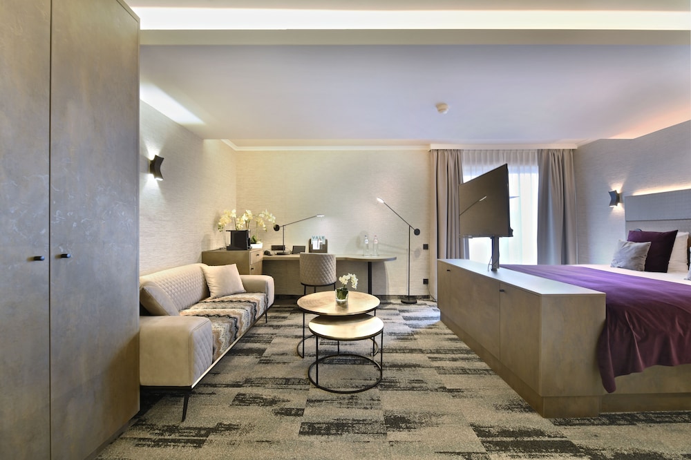 Hotel Charleroi Airport Van Der Valk 37/59