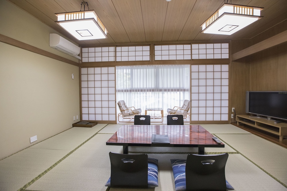 Atami Kinomiyanoyu Shogetsu 21/27