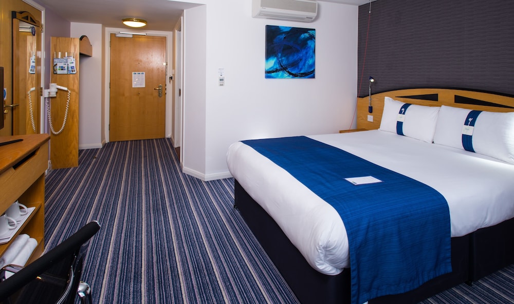 Holiday Inn Express Bristol City Centre 14/47