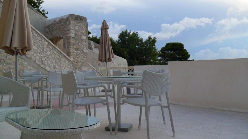 Hotel Il Castellino Relais 38/50