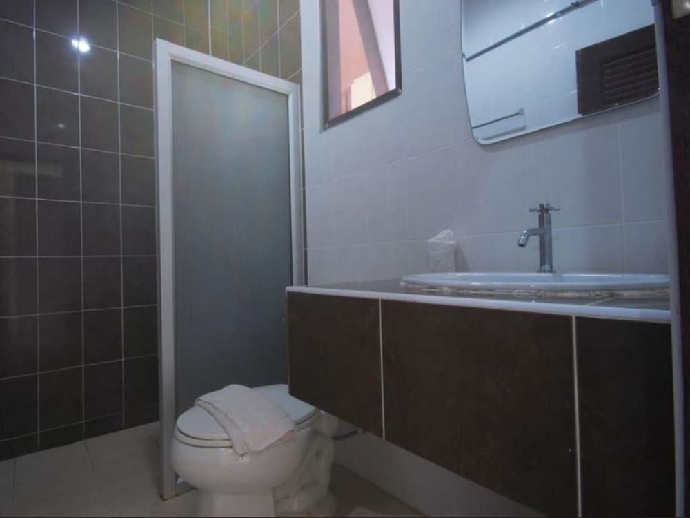 Buathong Place 34/35