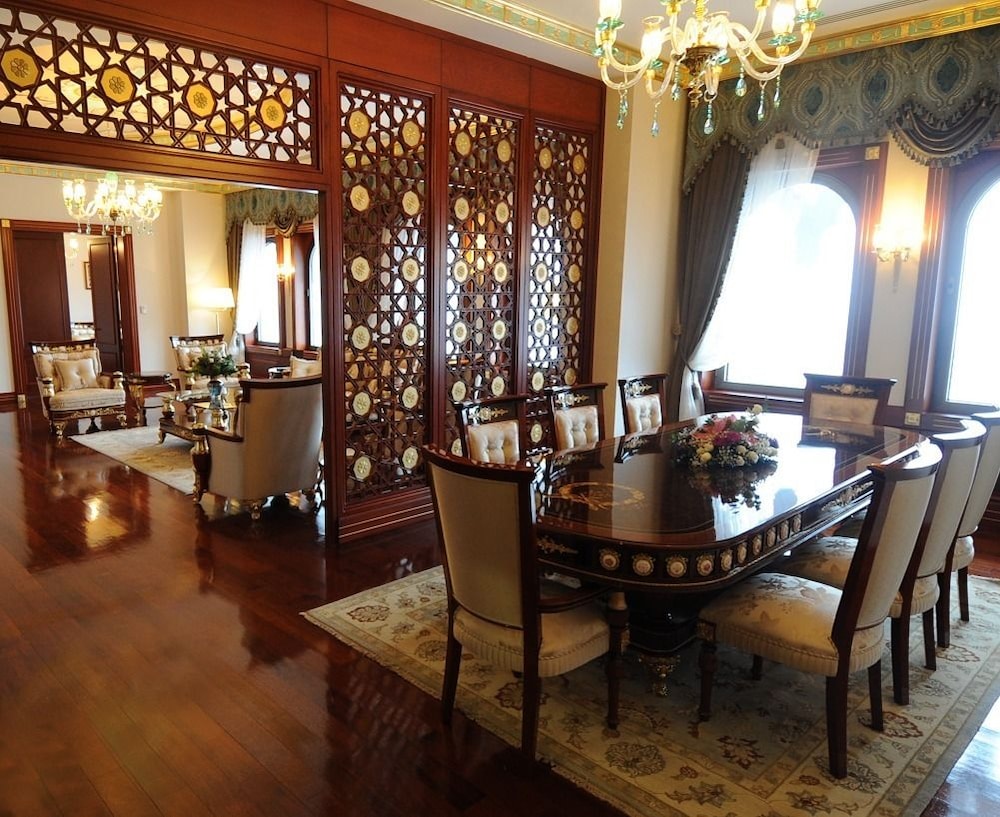 MEYRA PALACE 59/69