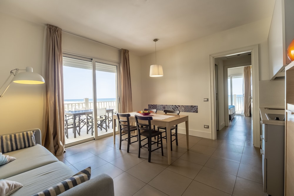 Le Rose Suite Hotel 39/43