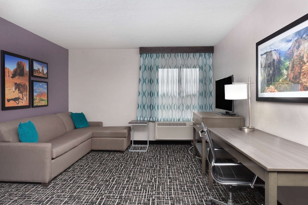 La Quinta Inn & Suites By Wyndham Kanab 29/51