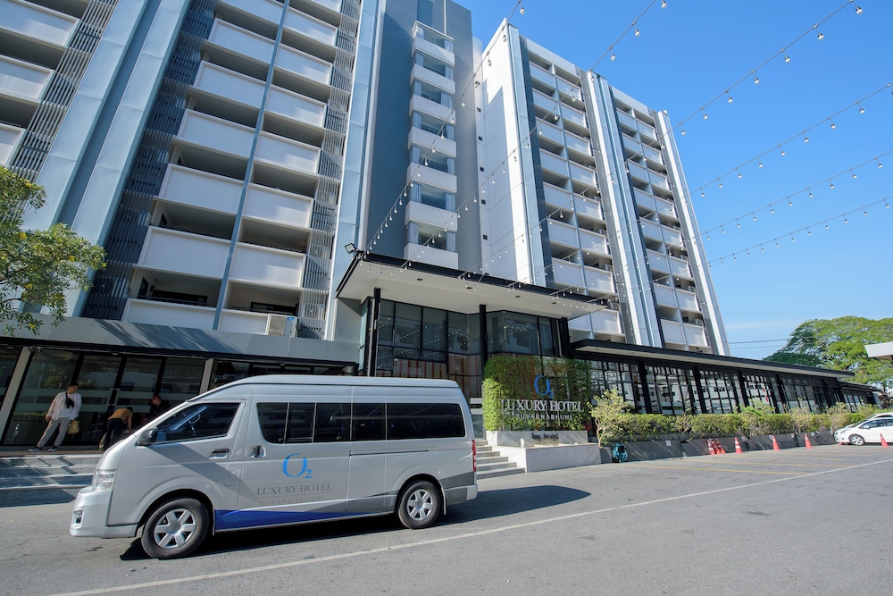 O2 Luxury Hotel 65/71
