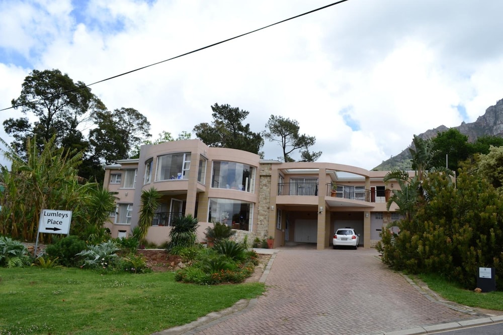 Lumley s Place Guesthouse 2/45