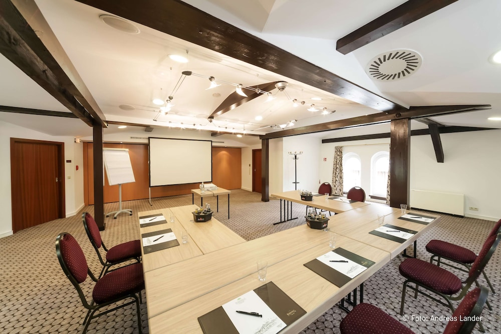 Dorint Herrenkrug Parkhotel Magdeburg 43/53
