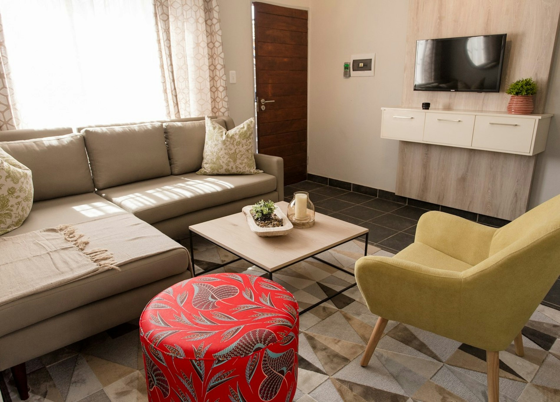 3 Lux Suites 9/10