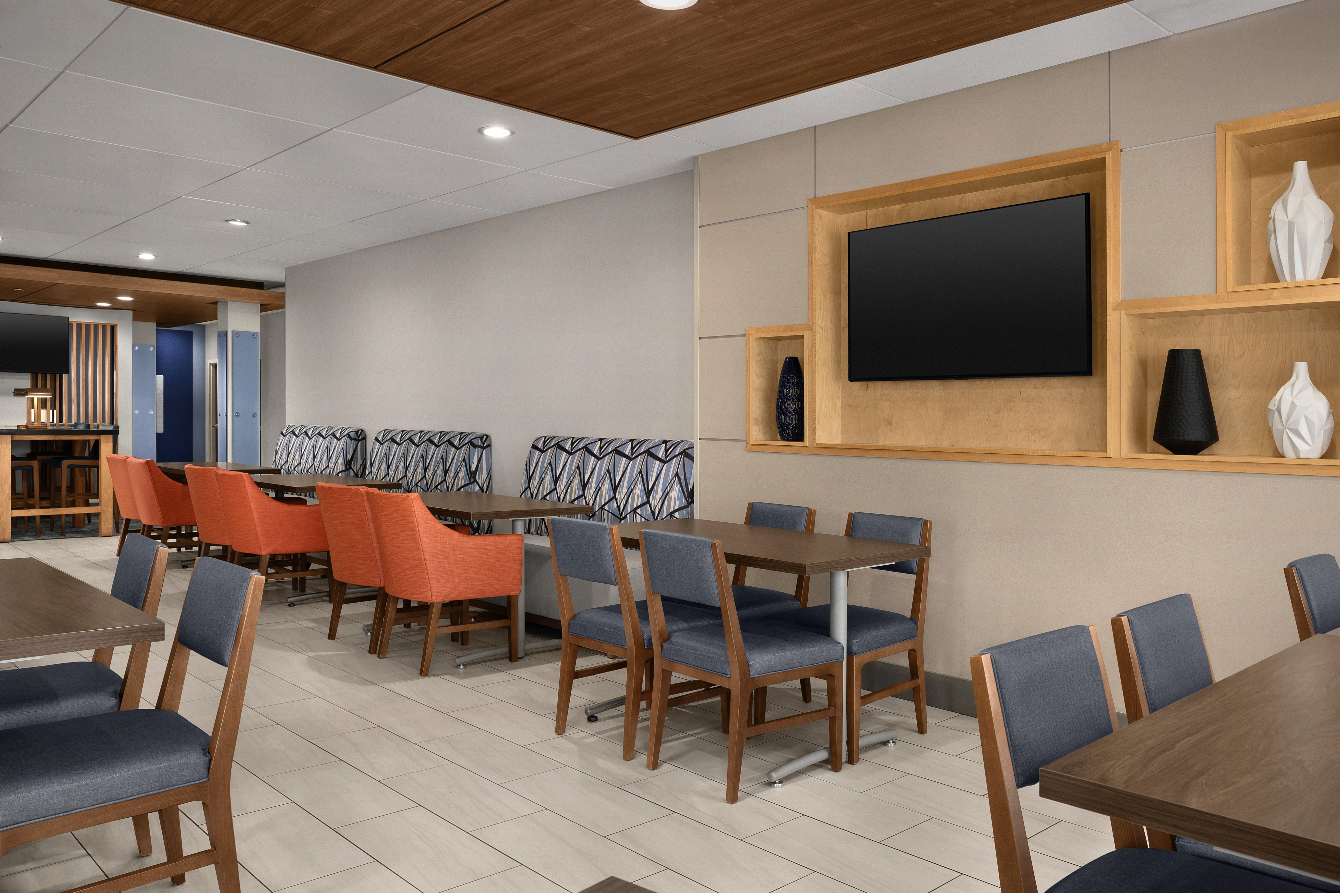 Holiday Inn Express Knoxville Strawberry Plains 39/50