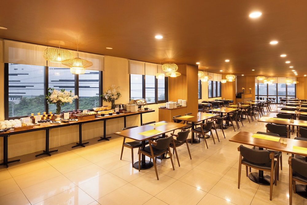 Hotel 101 Fort 49/61