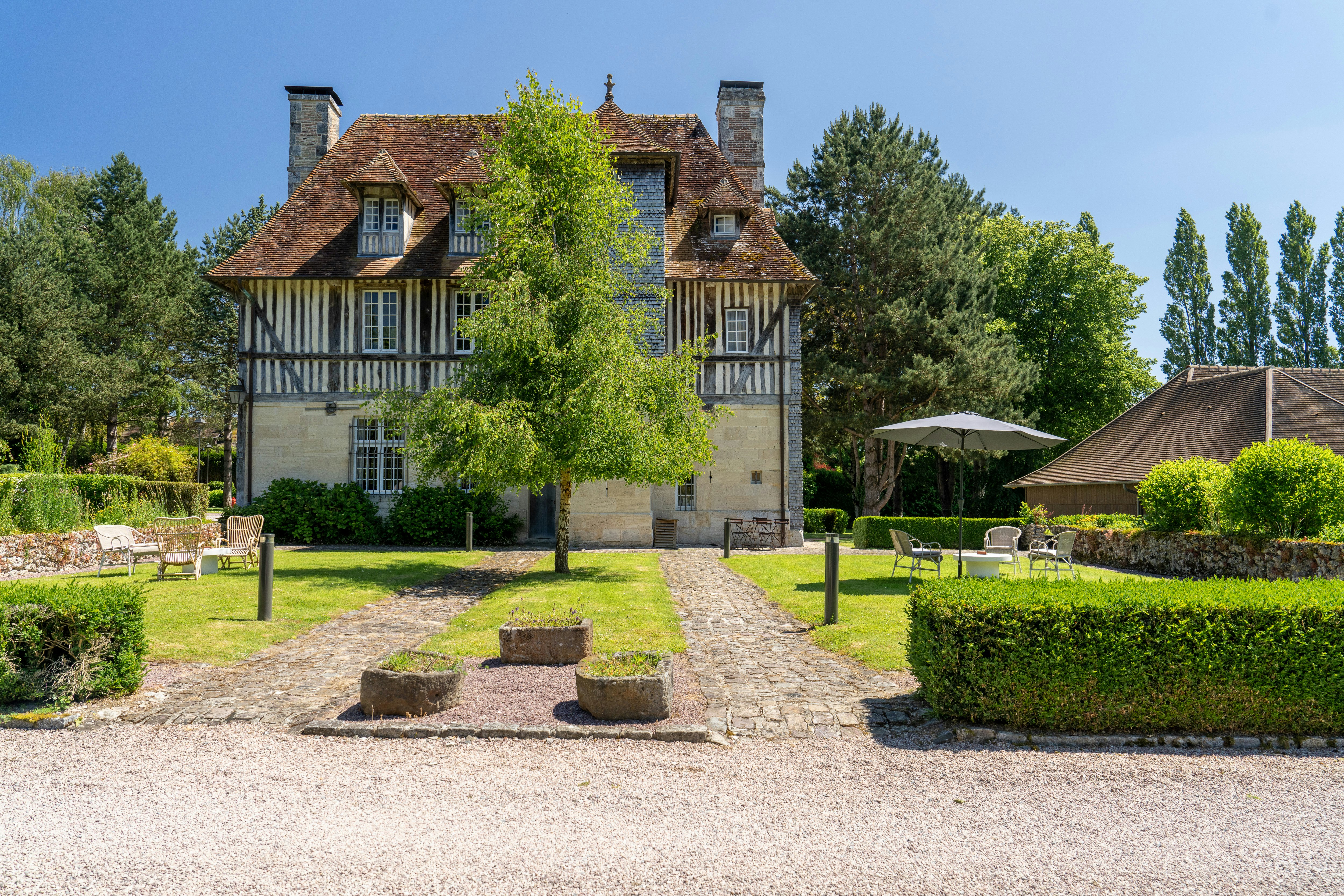 LES MANOIRS DES PORTES DE DEAUVILLE 75/79