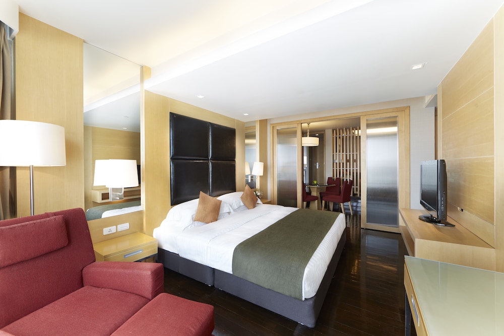 SORA Resort & Suites Sukhumvit 24/73