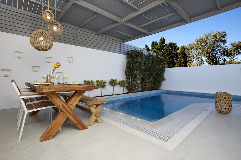 Eolia Kamari Villa 15/34