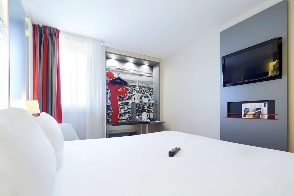 Kyriad Paris Nord Porte de Saint Ouen Formely Alliance Hotel Paris Porte de Saint Ouen 18/50
