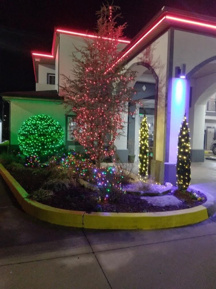 Muskogee Inn And Suites 30/30