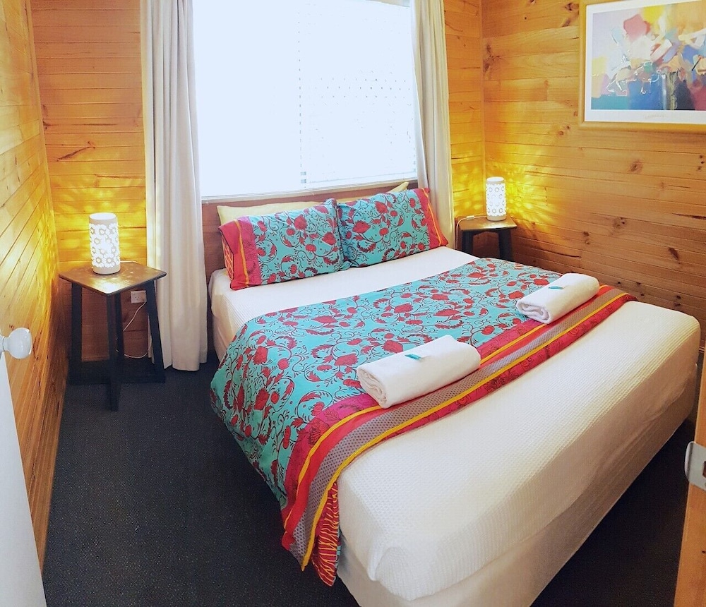Bargara Gardens Motel And Holiday Villas 10/44