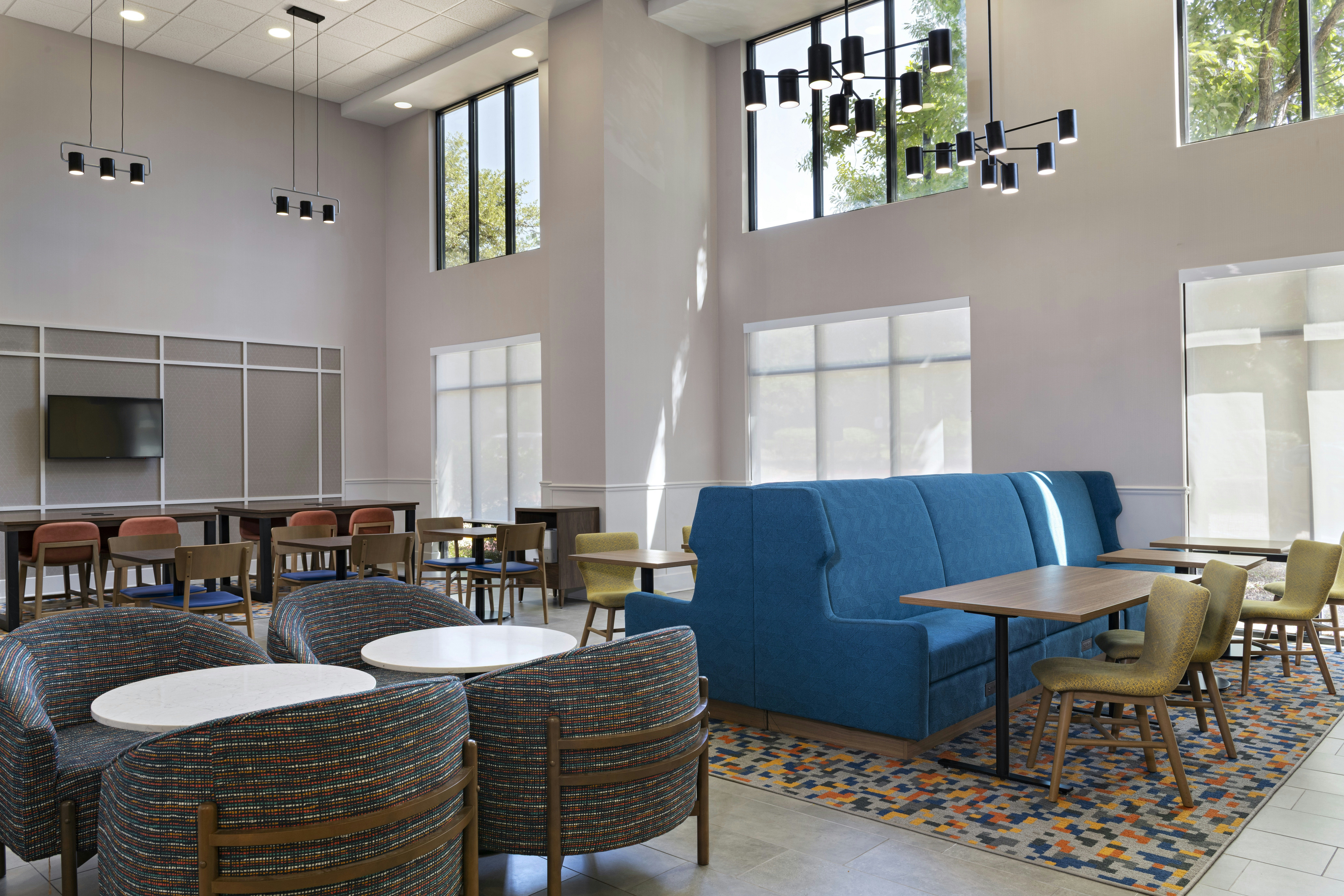 Hampton Inn Suites Austin Lakeway 40/69