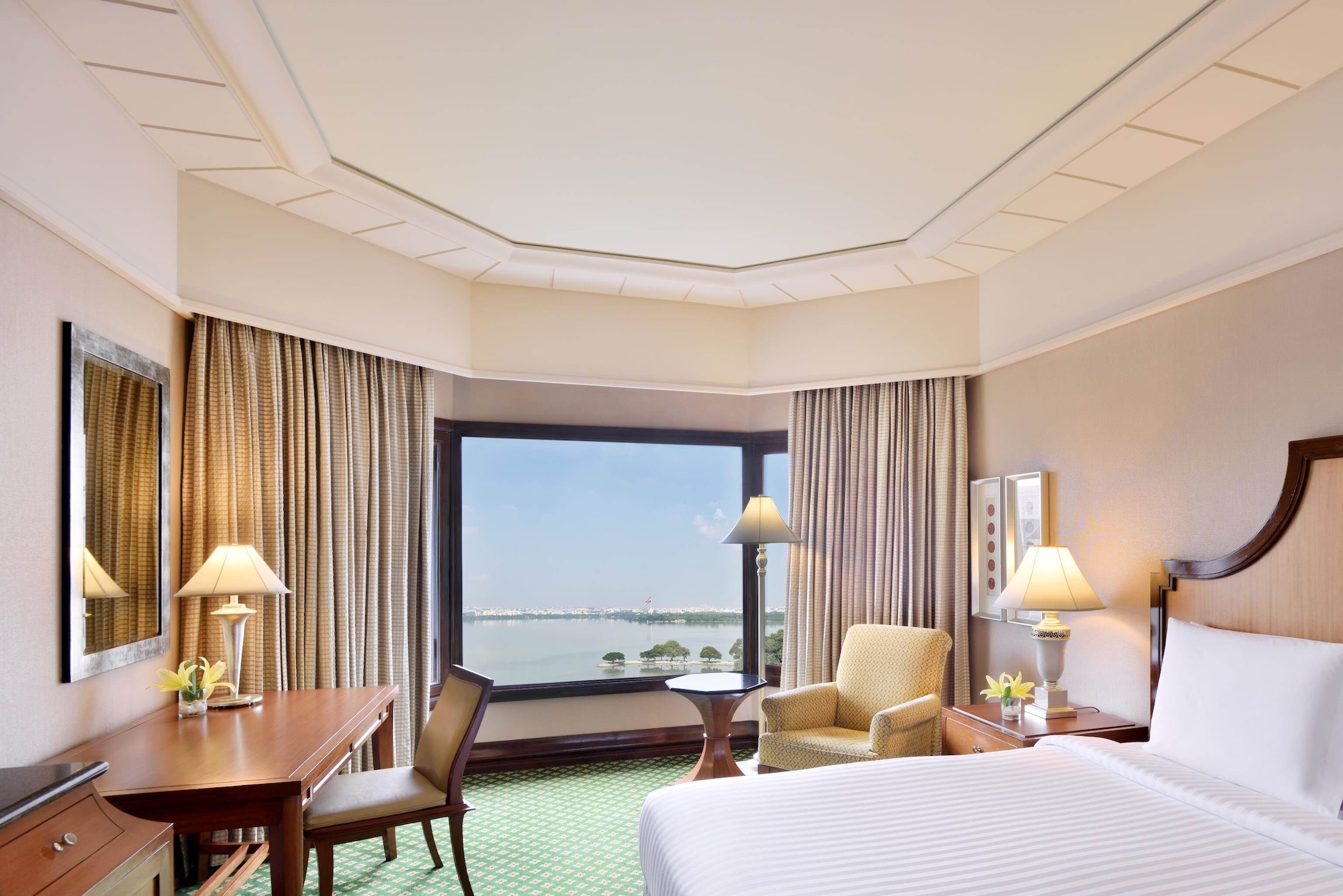 Room, King Bed