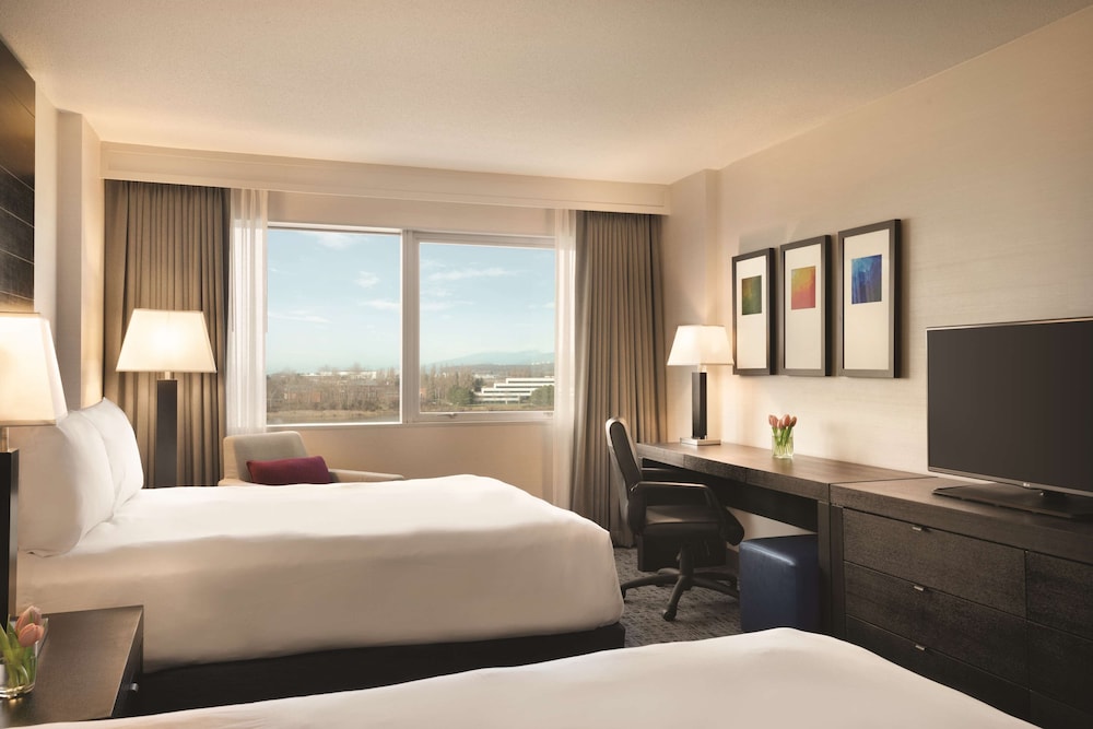 Radisson Hotel Vancouver Airport 15/45