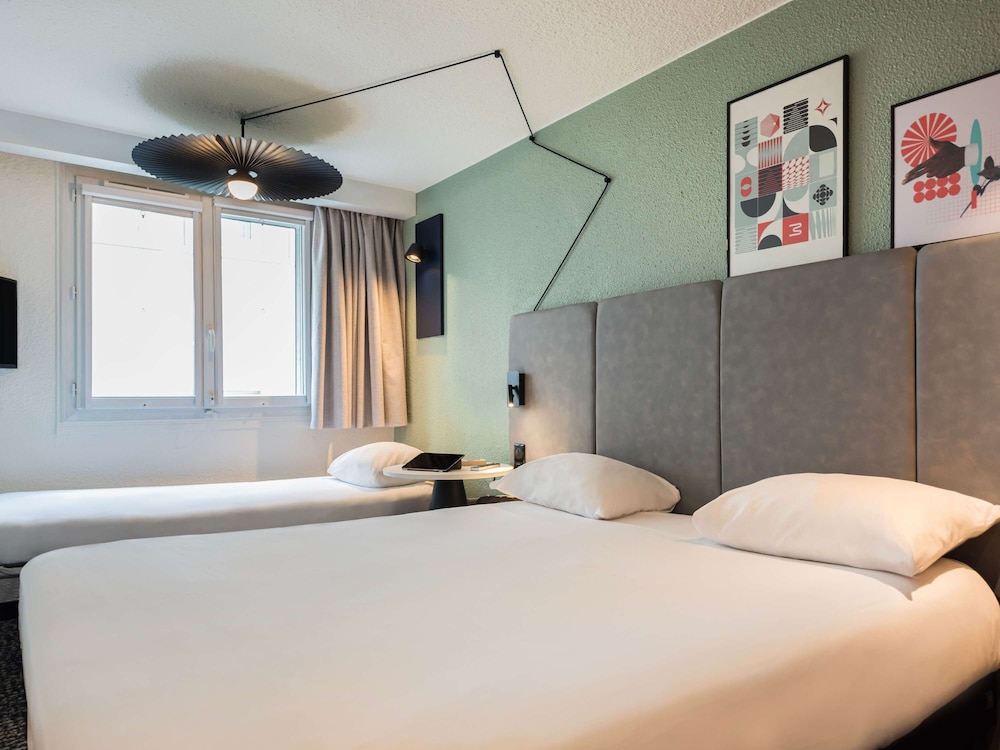 STANDARD, DOUBLE BED, SOFA