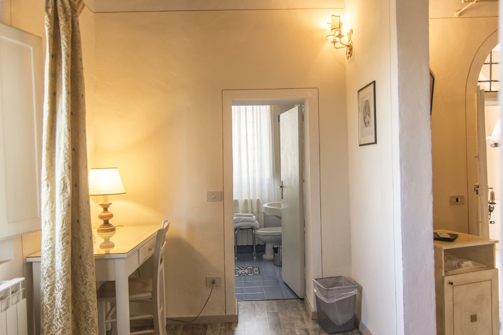 Palazzo di Valli 32/72