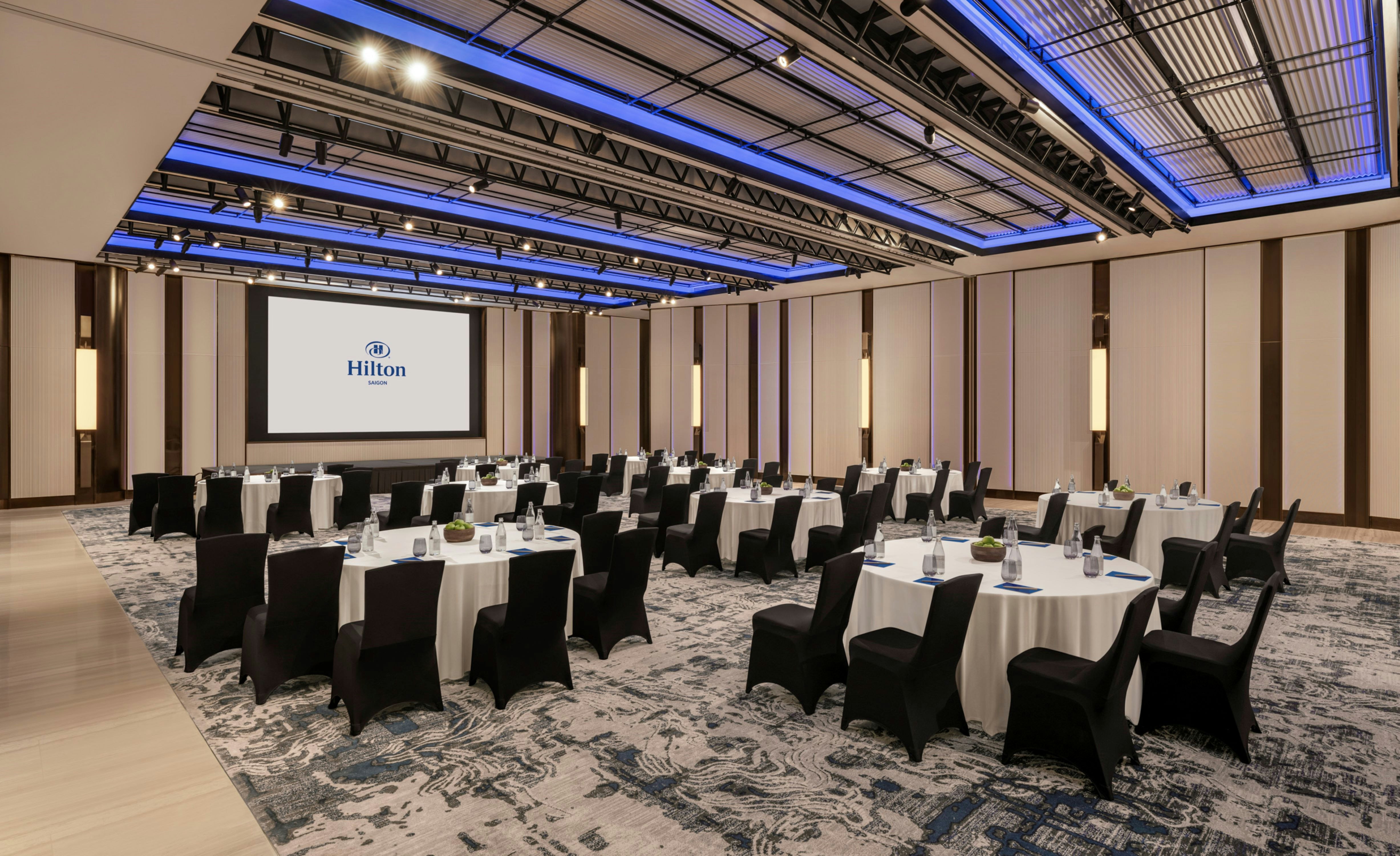Hilton Saigon 39/55