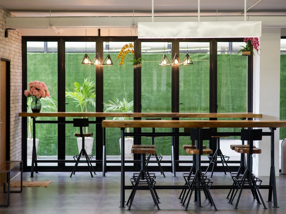 Ichapter Hotel Suvarnabhumi 39/42