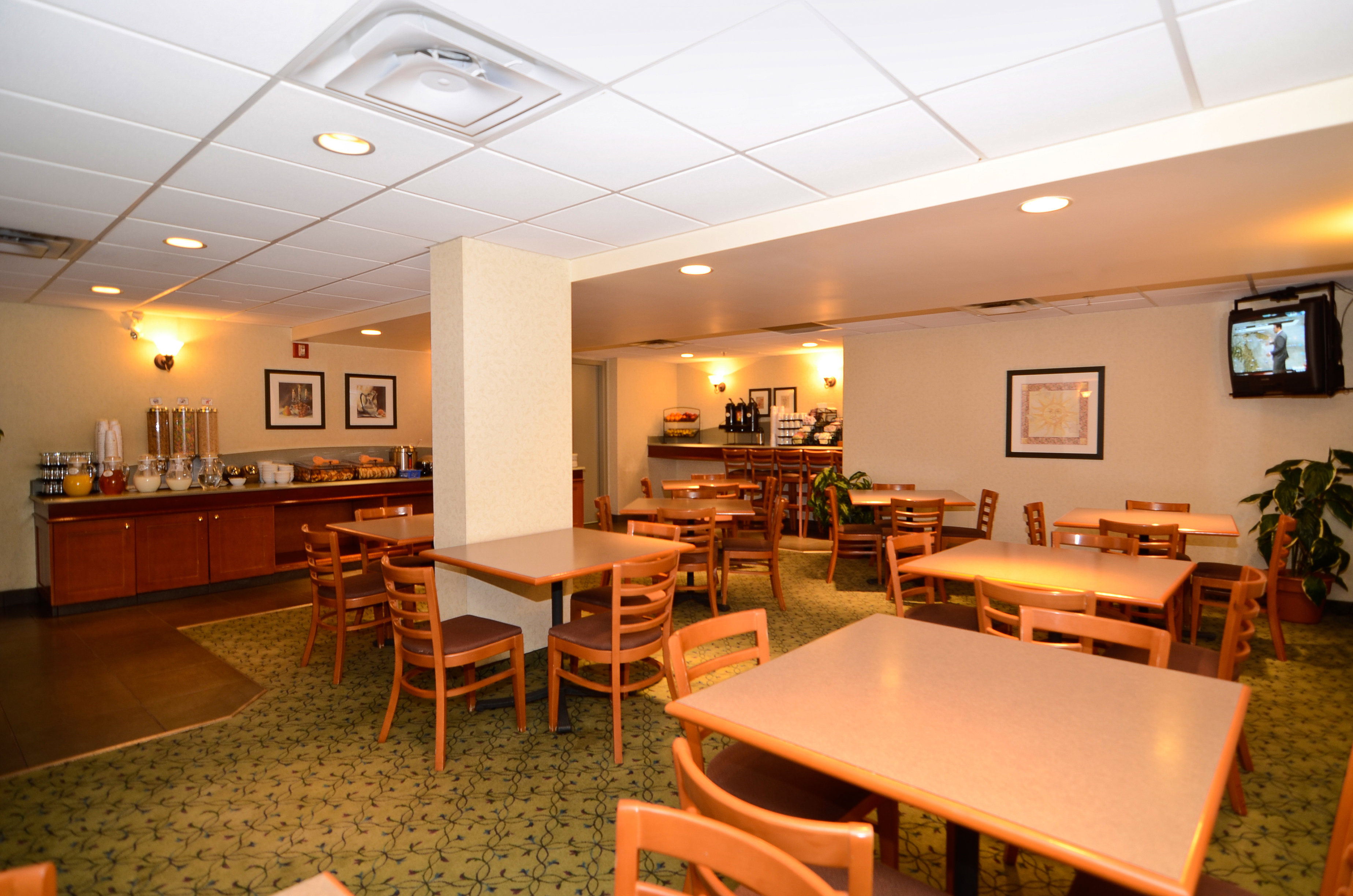 Best Western Plus Calgary Centre Inn 32/50