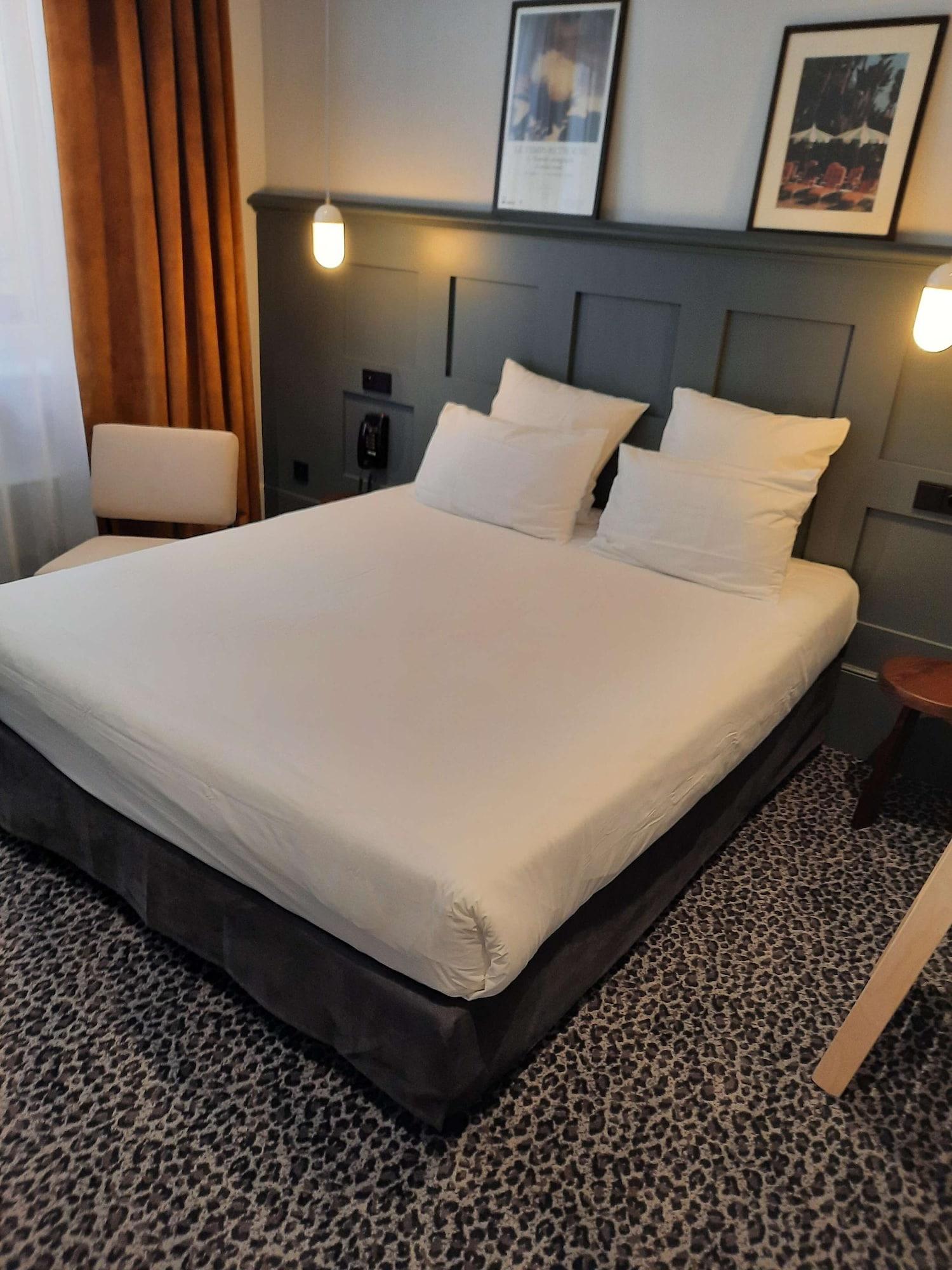 Family, Multiple Beds