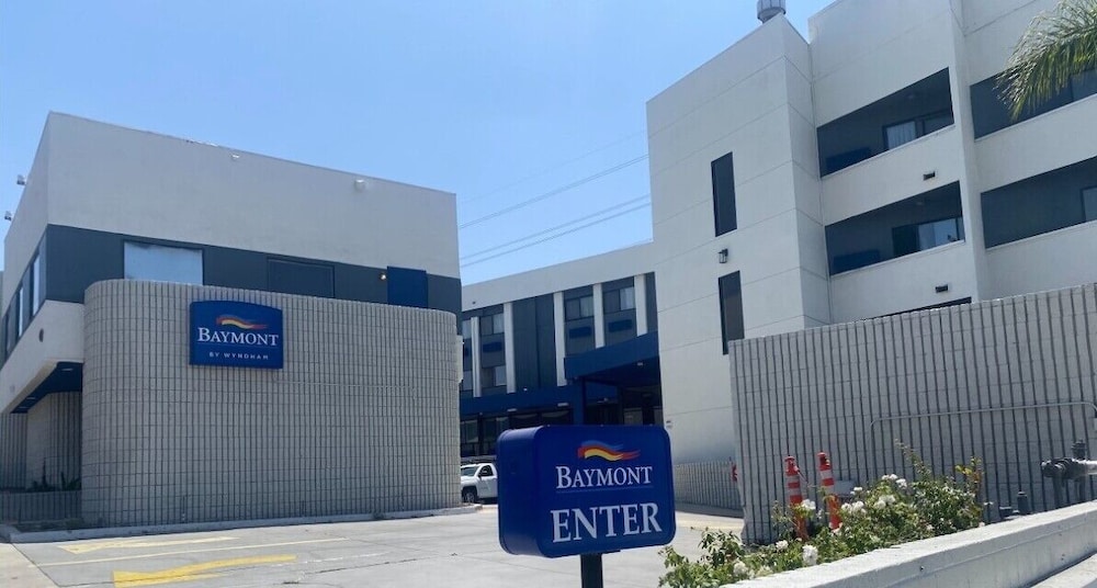 Baymont By Wyndham Monterey Park 34/45