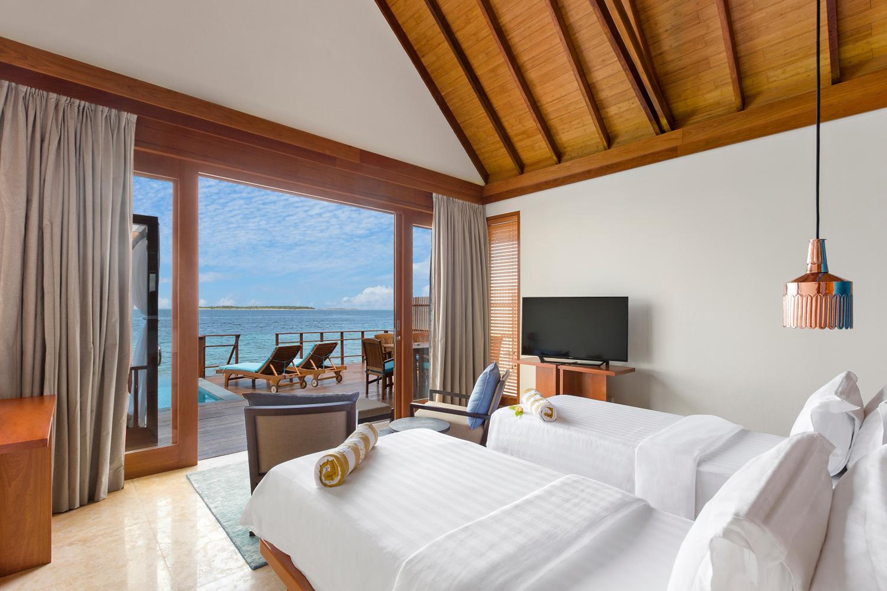 Two Bedroom Private Ocean Reef Residence - Seaplane Transfer Included