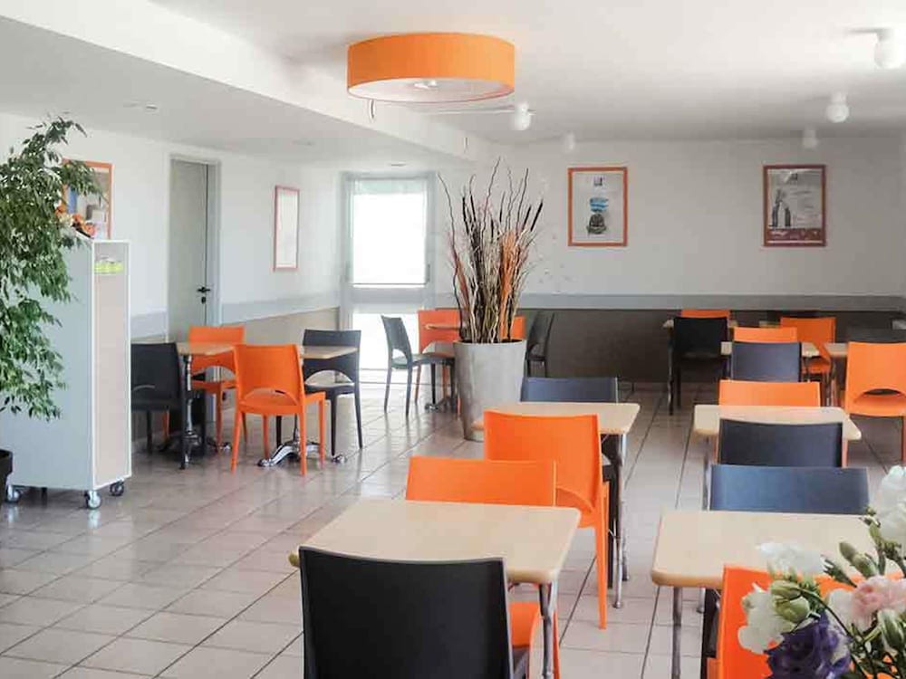Ibis Budget Chatellerault 27/40