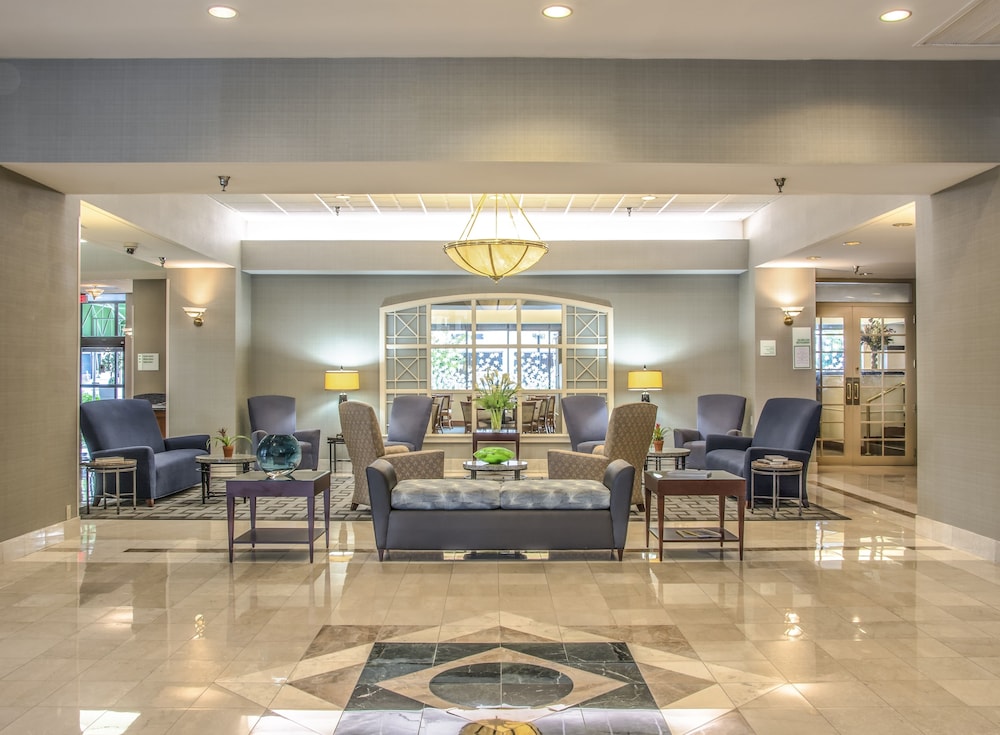 Holiday Inn Arlington at Ballston, an IHG Hotel 25/50