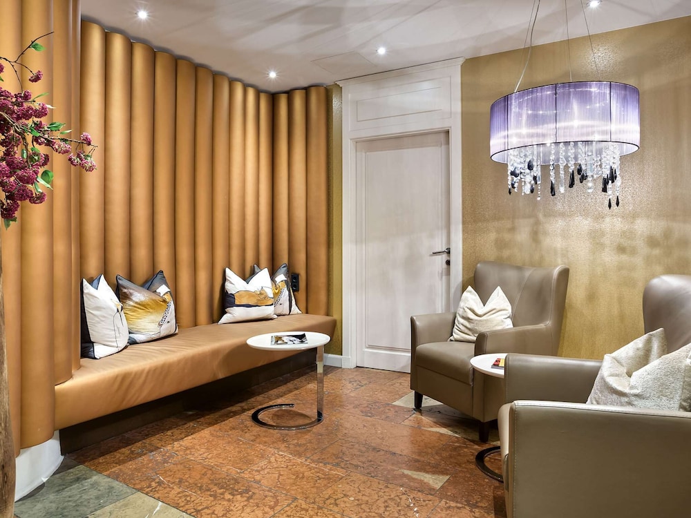 Radisson Blu Hotel Altstadt 24/50