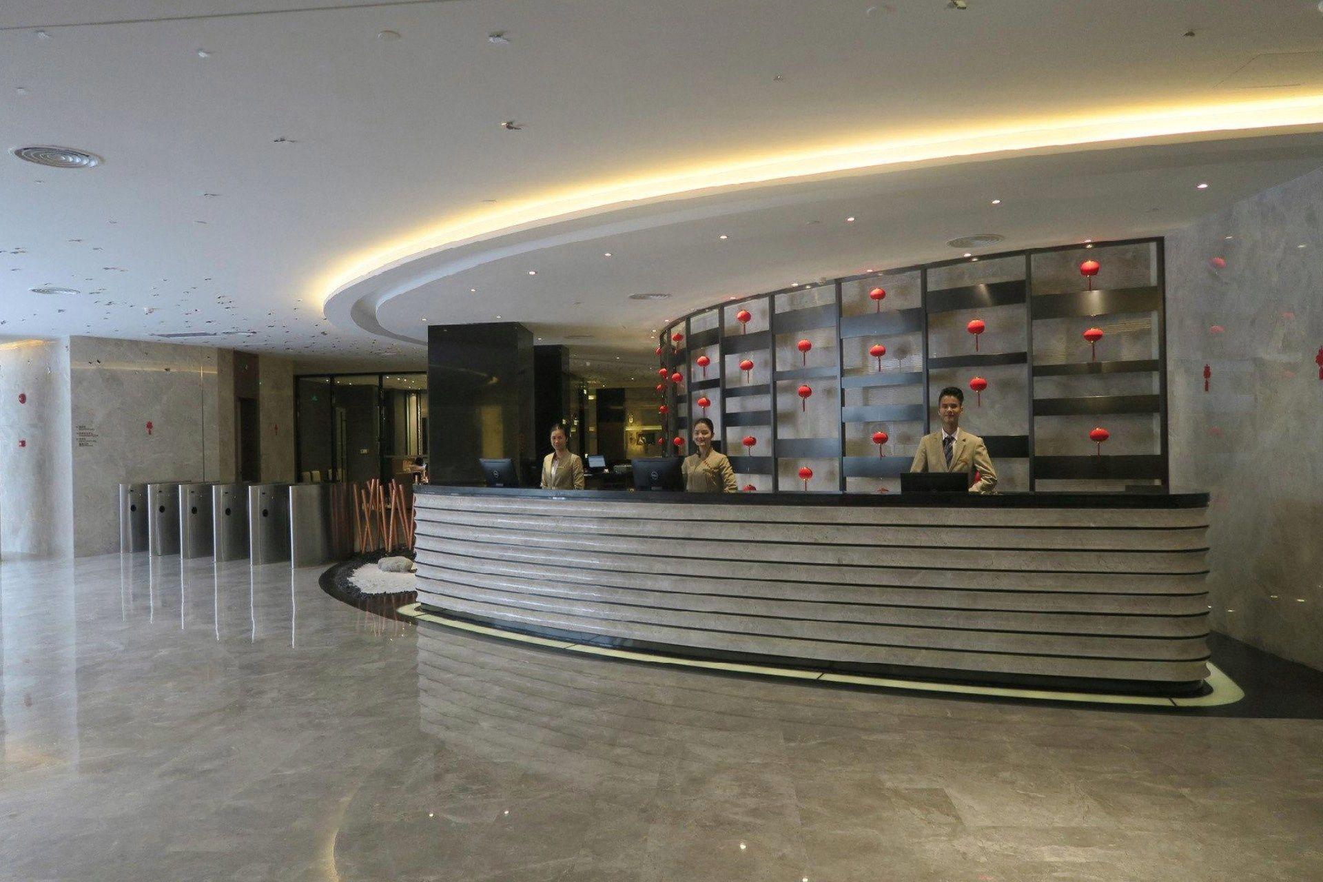 Biquan Kongzhong Hot Spring Hotel 6/37