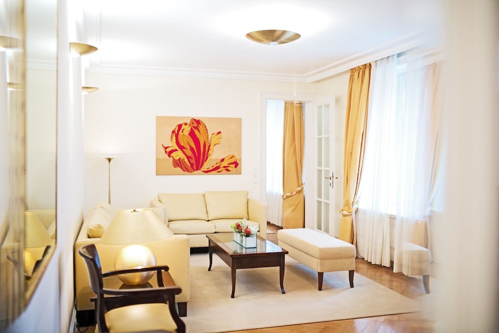 Palais Coburg Residenz 60/85