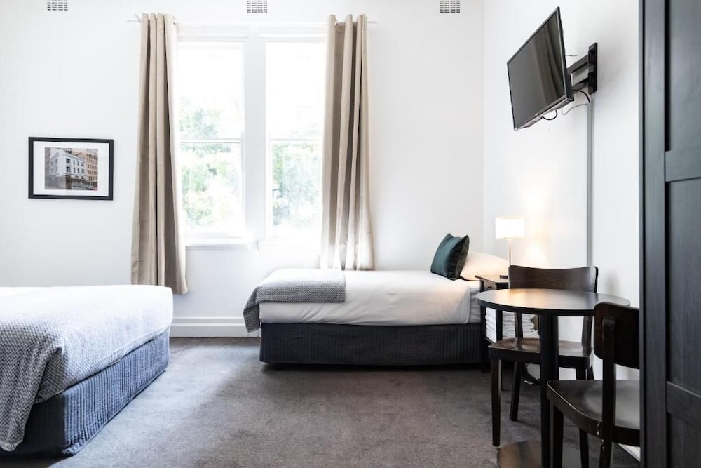 WYNYARD HOTEL 23/36