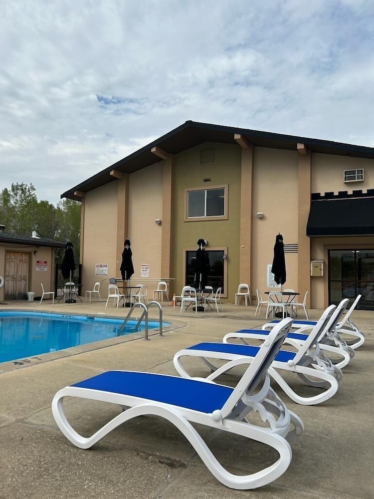 Valued Stay Madison 40/42